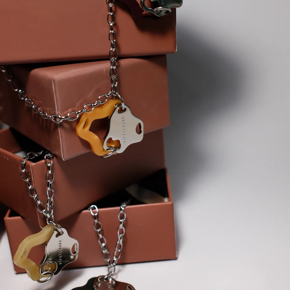 PIPATCHARA Aqua Necklace Gold (Onyx)