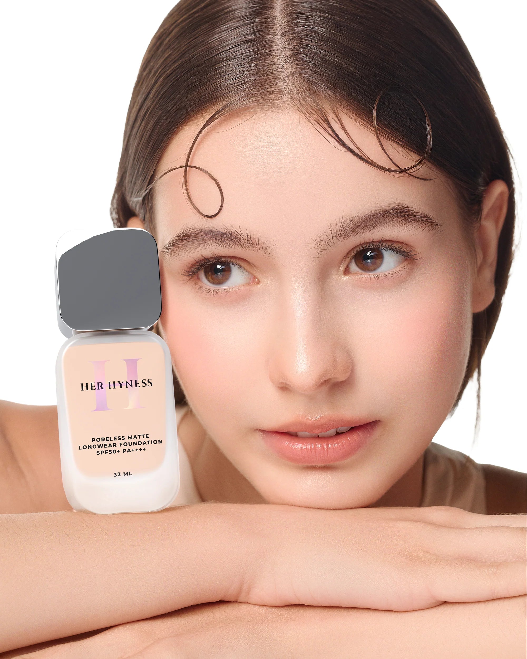 HER HYNESS Poreless Matte Longwear Foundation SPF50+ PA++++ 32ml